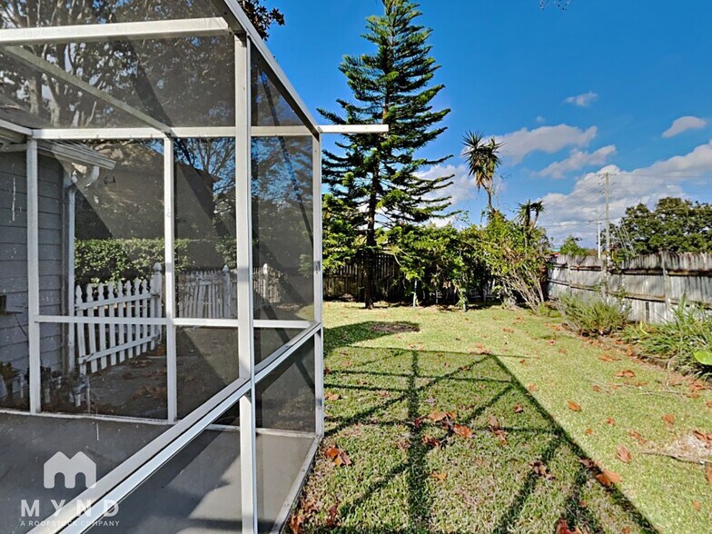 Building Photo - 1778 Chatham Cir