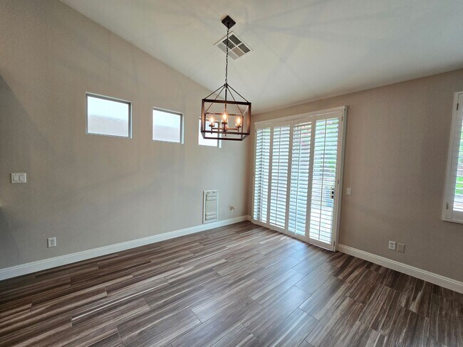 Building Photo - Unique Summerlin Home!