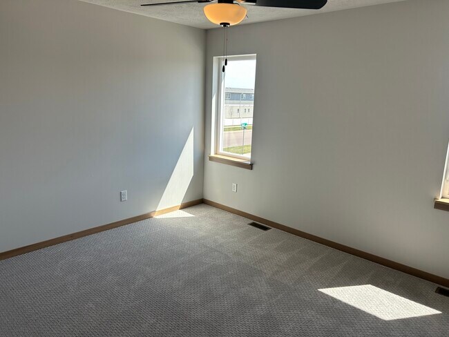 Building Photo - 6103 S Alki Pl