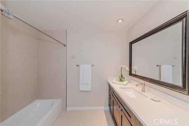 Building Photo - 2422 Coventry Cir