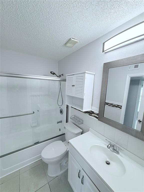 Building Photo - 9481 Highland Oak Dr