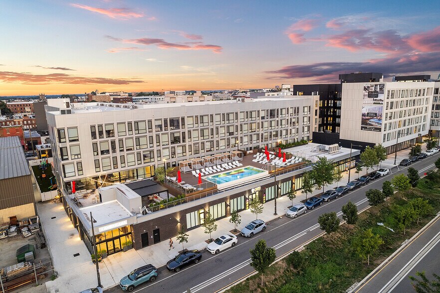 Primary Photo - The Americana