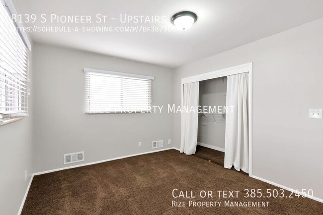 Building Photo - 8139 S Pioneer St