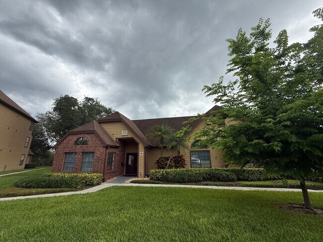 Building Photo - 365 Forestway Cir