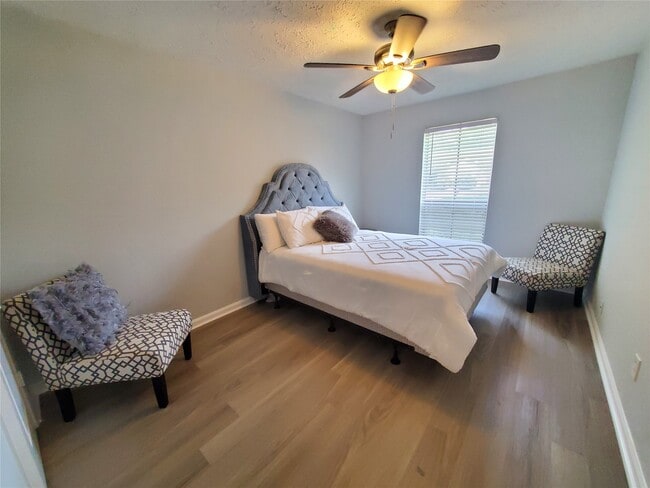 Building Photo - 2518 Sage Brush Ln