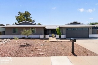 Building Photo - Beautifully Updated 4Bdm 2Ba Home with Den in Chandler!