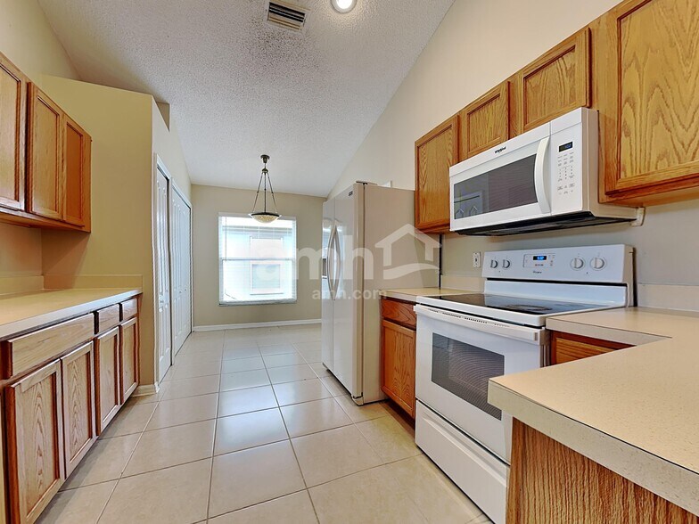 Building Photo - 10625 Cami Ct