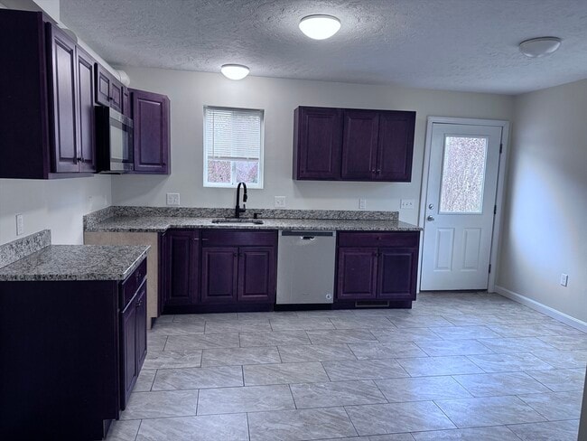 Building Photo - 9 Columbia St