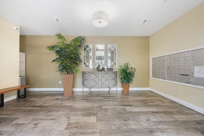 Building Photo - New Rental!