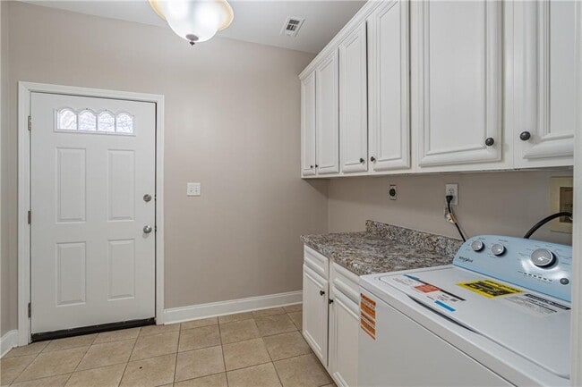 Building Photo - 3147 Crestmont Way NW