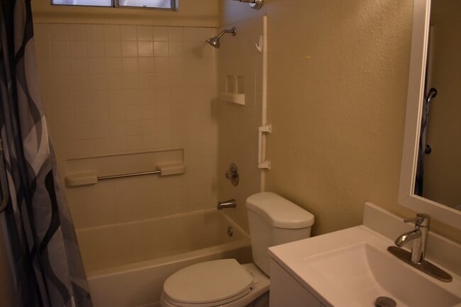 Building Photo - 4790 Winona Way
