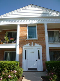 Building Photo - 563 Shorely Dr