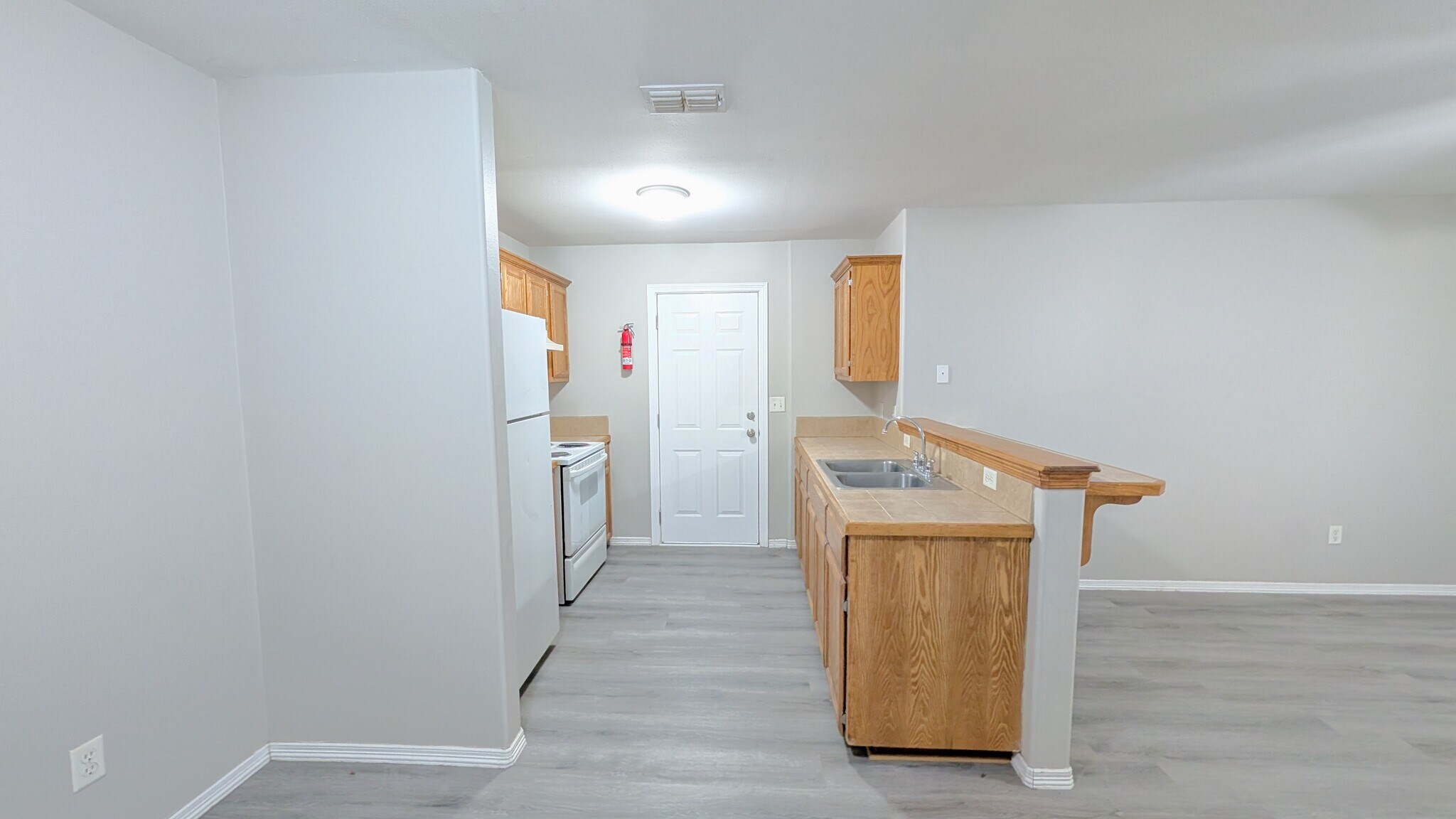 Building Photo - 701 Sonesta Ct