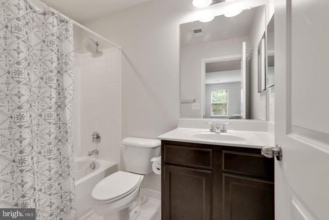Building Photo - 4600 Potomac Highlands Cir