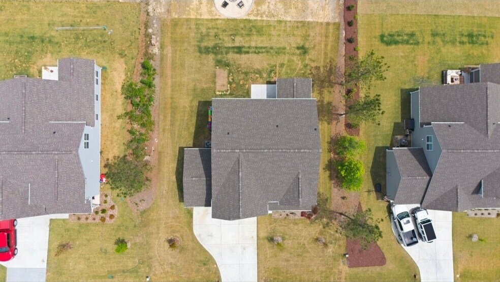 Building Photo - 315 Enfield Dr