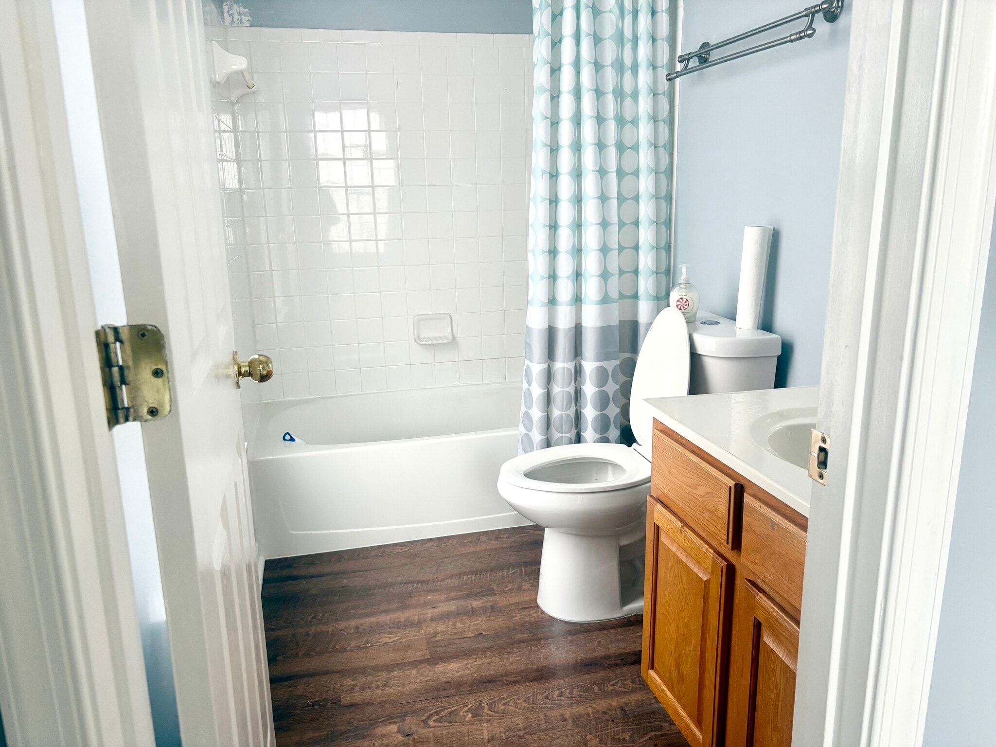 Building Photo - 927 Tipton Rd