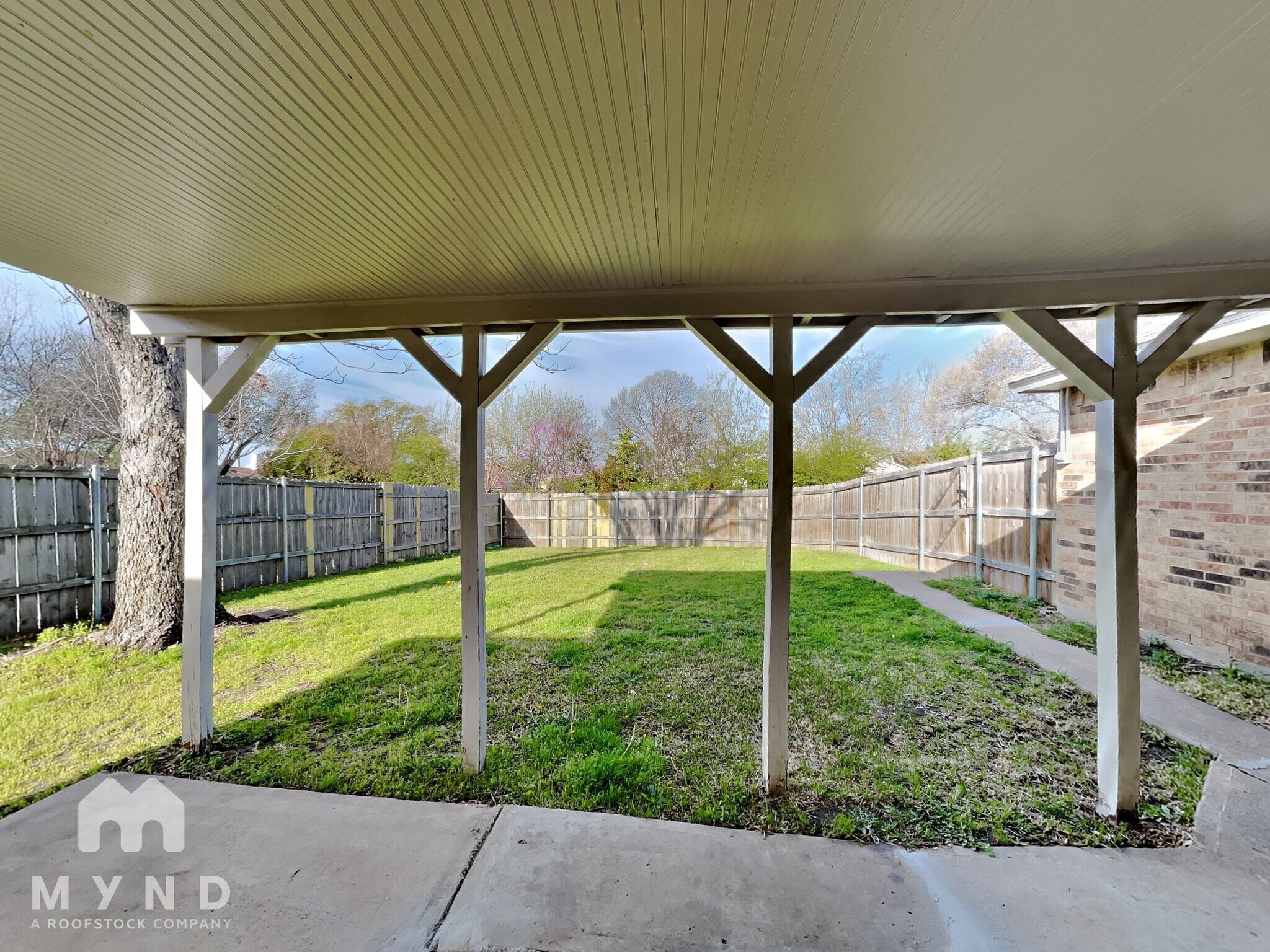 Building Photo - 4231 Karnes Dr