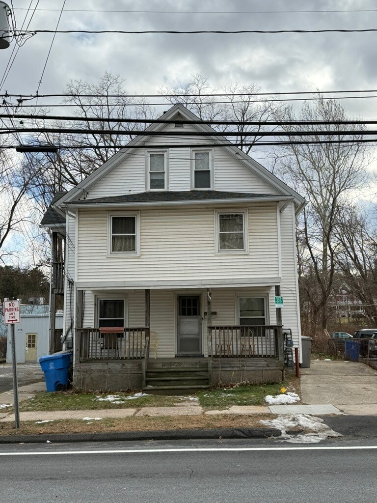 Building Photo - 353 Park St