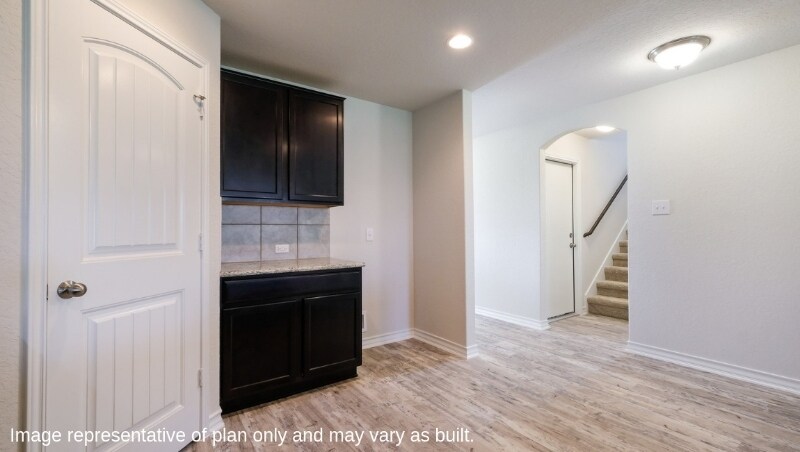 Building Photo - 9507 River Rye