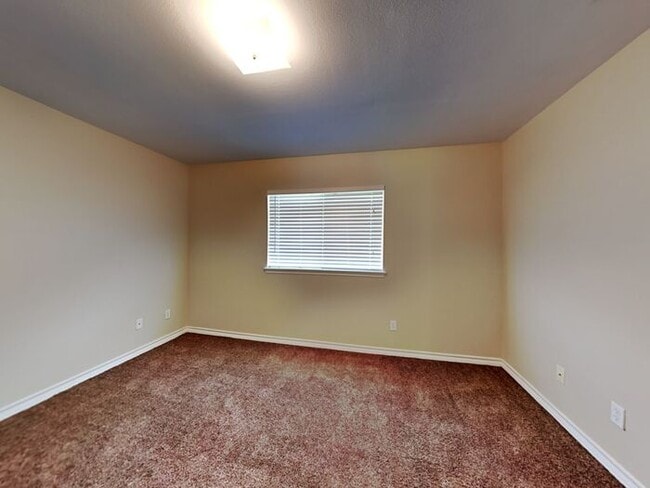 Building Photo - No Application Fee*