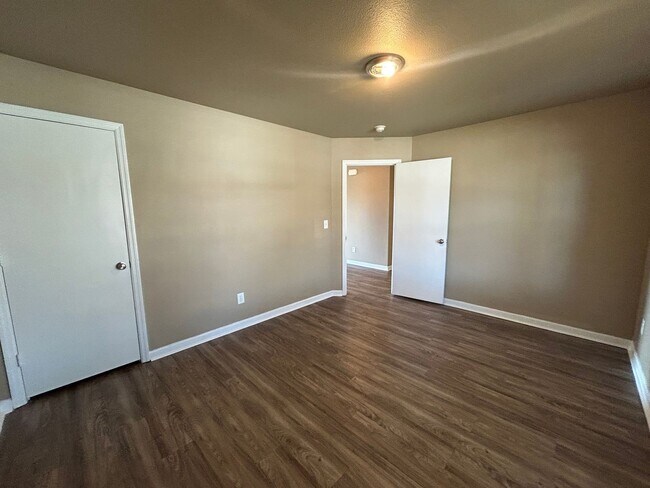 Building Photo - 222 Harold Murphy Dr
