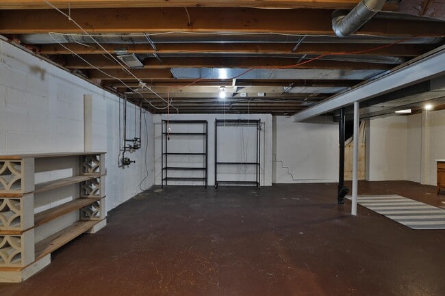 Building Photo - 453 Buckhorn Ct