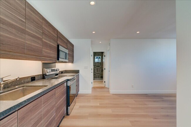 Building Photo - New 2 Bedroom Home in Historic Sherman Heights - Available For Immediate Move-In