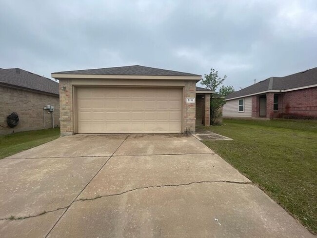 Building Photo - Perfect 3 Bedroom 2 Bath Home! GREAT Fort Worth Location -- Stainless Steel Kitchen Appliances In...