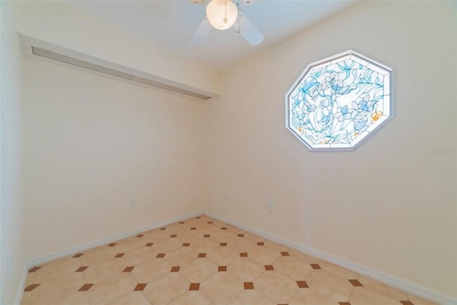 Building Photo - 5521 W Shr Dr