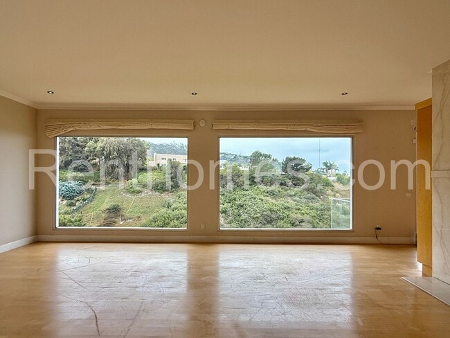 Building Photo - 7648 Caminito Coromandel