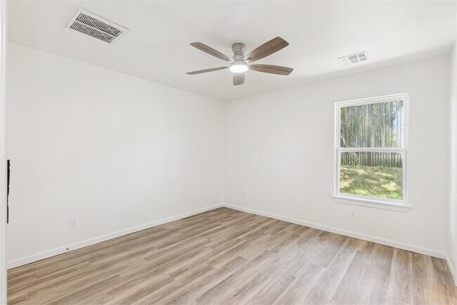 Building Photo - 8787 St George Way