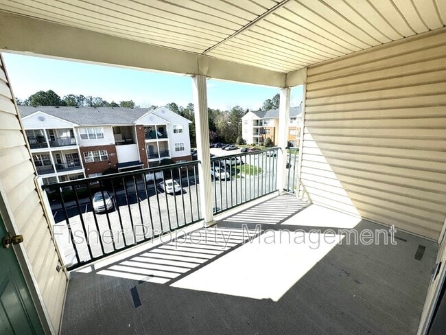 Building Photo - 830 Brassie Ln