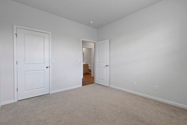 Building Photo - 217 Wedge Cir