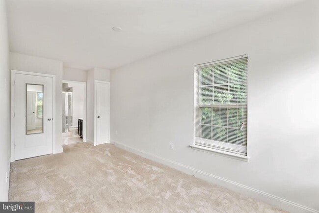 Building Photo - 4600 Potomac Highlands Cir