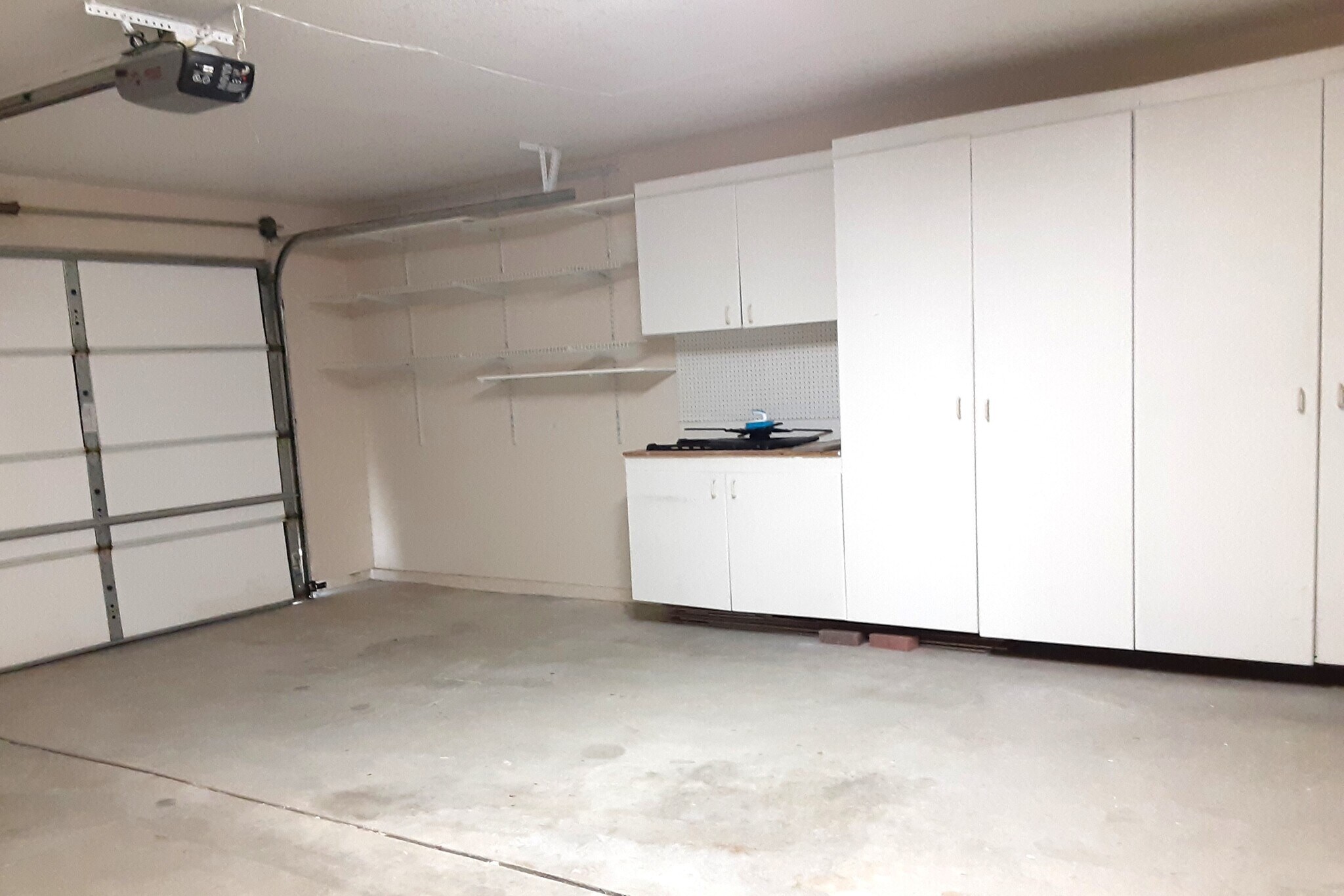 Building Photo - 54140 Avenida Mendoza