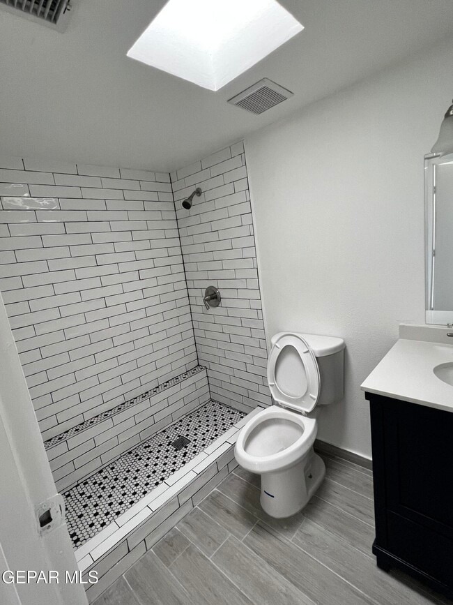 Building Photo - 232 Montego Bay Dr