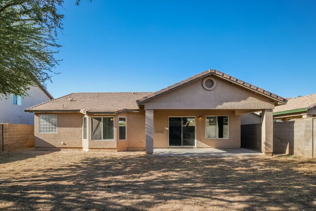 Building Photo - 2904 W Sunland Ave