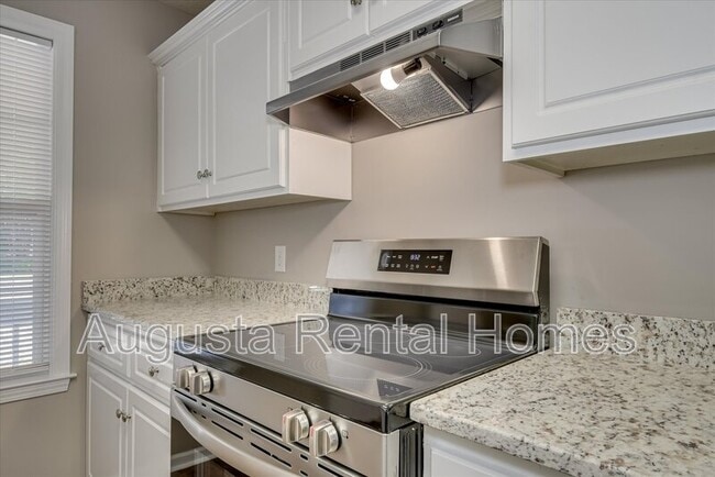 Building Photo - 109 Kelly Dr
