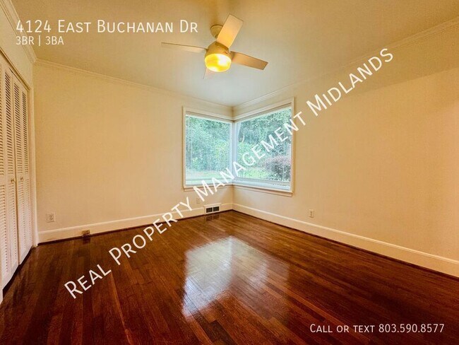 Building Photo - 4124 E Buchanan Dr