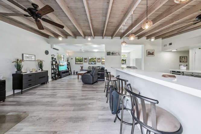 Building Photo - 3309 SW 16th St