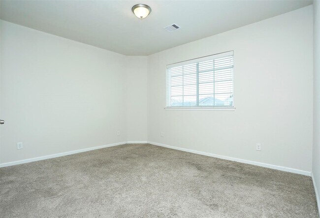 Building Photo - 13823 Leabrandon Ln
