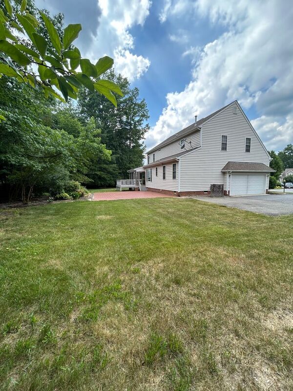 Building Photo - 13901 Riverdowns North Ct