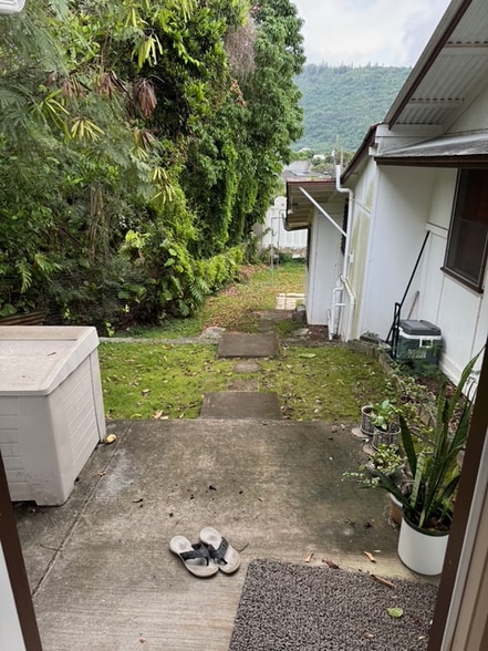 Building Photo - 2739 Hillside Ave