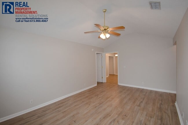 Building Photo - Adorable 3BD 2BA in north Murfreesboro w/ ...