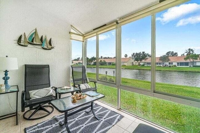 Building Photo - 6114 Heliconia Rd