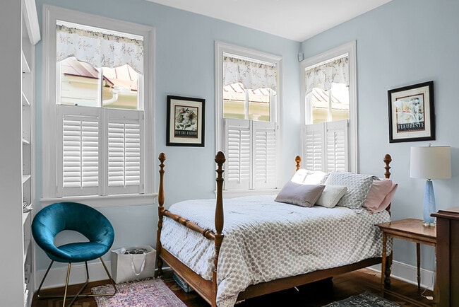 Building Photo - 6 Wentworth St