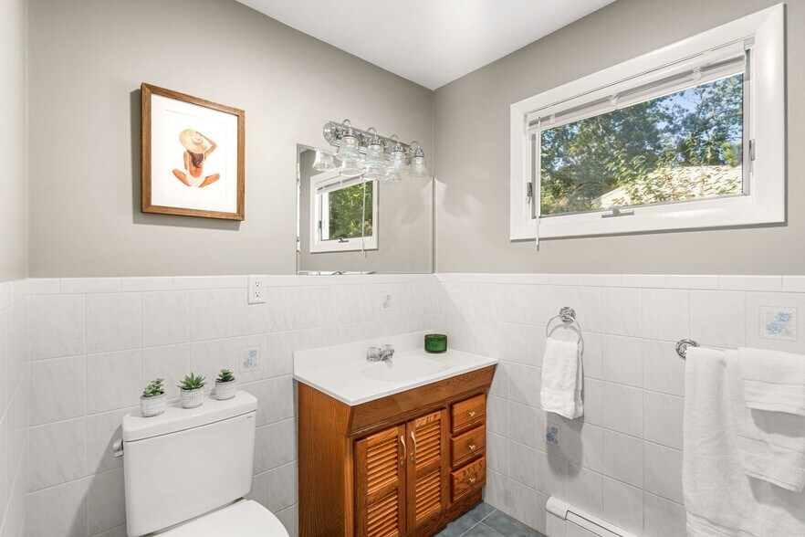 Building Photo - 14 Saint Marys Rd