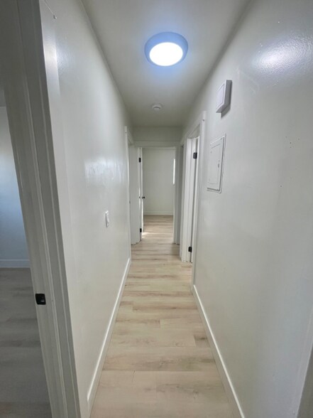 Building Photo - 1340 S 200 E