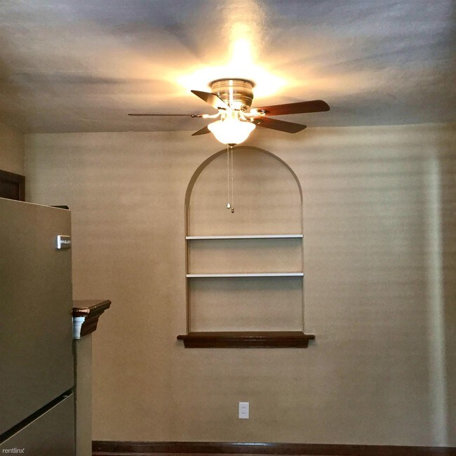 Building Photo - 1035 Claytonia Ter