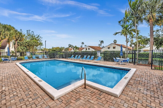 Building Photo - 10240 NW 33rd Pl